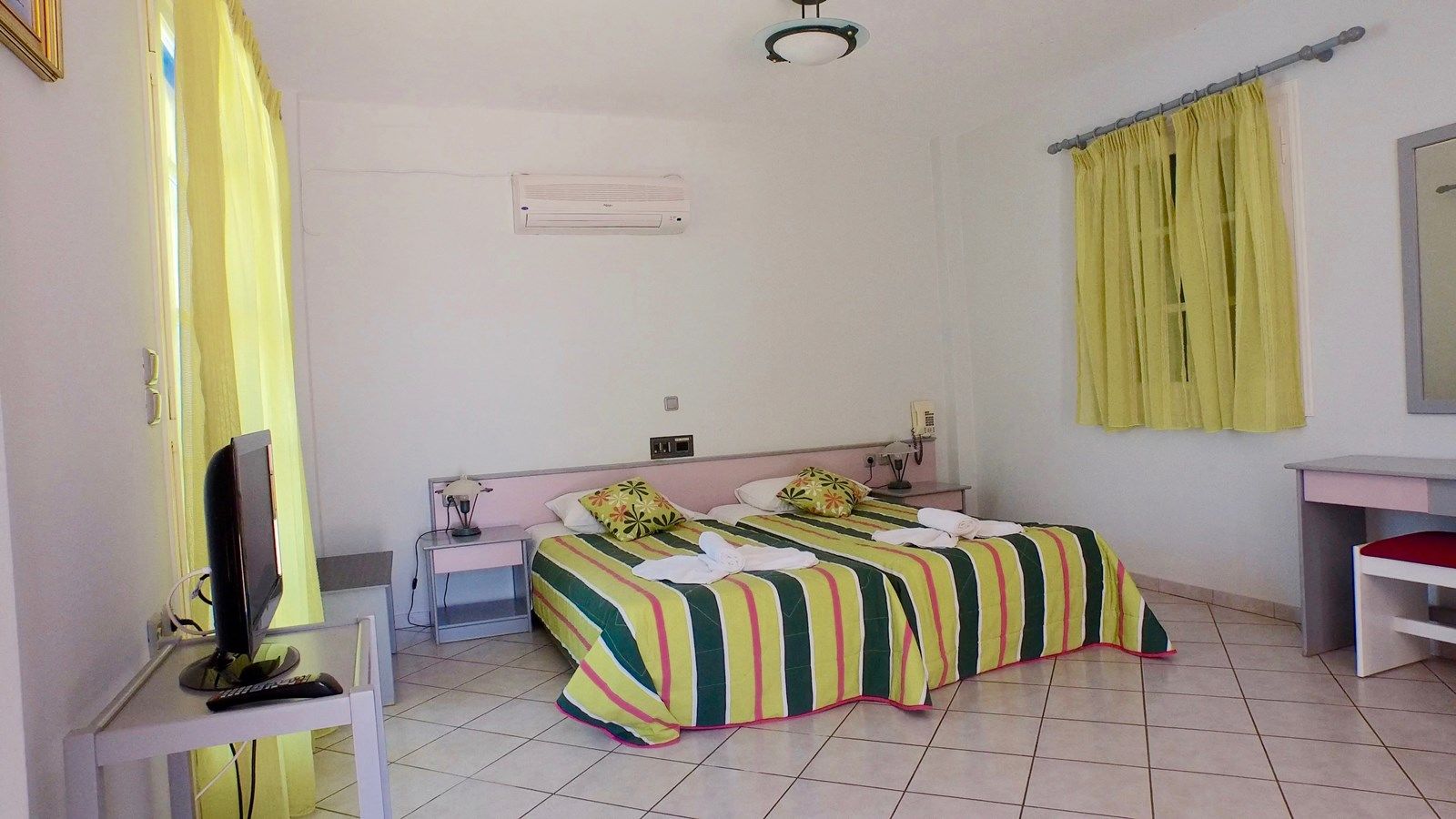 Romantica Hotel Agia Pelagia (Kythira) Quarto foto